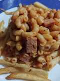 Coditos con jamón y queso