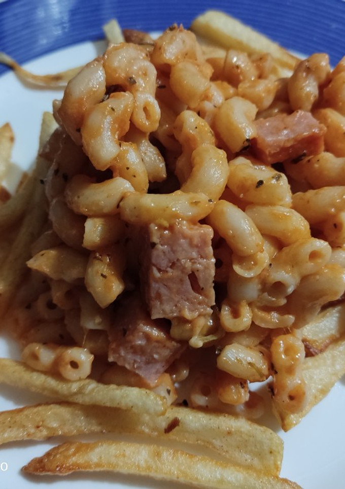 Una foto de Coditos con jamón y queso