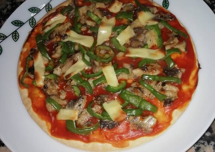 Pizza de sardinas y pimiento