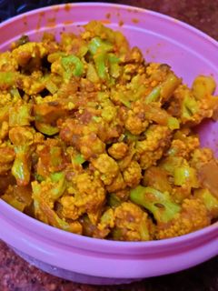 गोभी की सब्जी (gobi ki sabzi recipe in Hindi) रेसिपी मुख्य फोटो