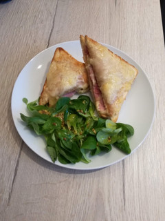 Una foto de Croque monsieur a mi manera