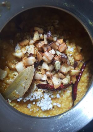 ভোগের খিচুড়ি(bhoger khichdi recipe in Bengali) রেসিপির প্রধান ছবি