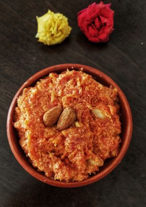 গাজরের হালুয়া (gajarer halua recipe in Bengali) রেসিপির প্রধান ছবি
