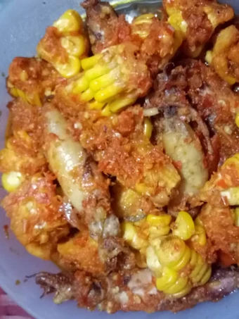 Cara Simple Menyiapkan Resep  Cumi asin pedas jagung manis yang Enak, Menggugah Selera