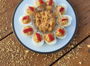 Foto principal de Huevos rellenos de atún
