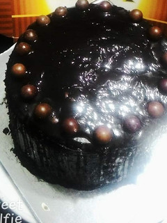 चॉकलेट केक (chocolate cake recipe in Hindi) रेसिपी मुख्य फोटो