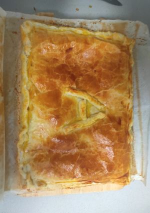 Una foto de Empanada de cecina y queso de cabra