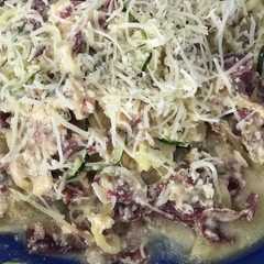 Una foto de Espaguetis de calabacín a la carbonara, keto