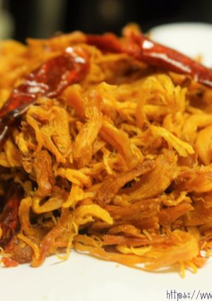 Hình của món Khô heo xé sợi.