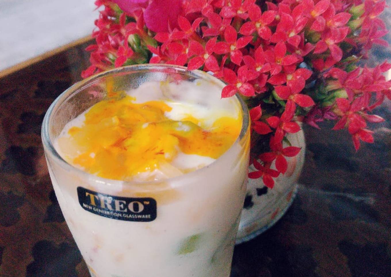 Saffron fruits shrikhand