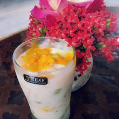 A picture of Saffron fruits shrikhand.