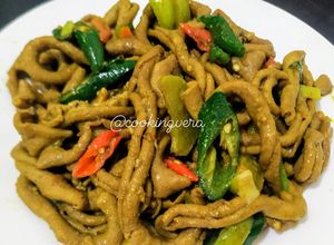 Foto resep Tumis Usus Ayam Cabe Ijo
