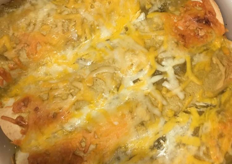 Steps to Make Award-winning Fajita green chile enchiladas