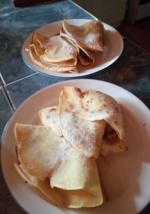 Una foto de Panqueques rellenos con peras y nueces para diabéticos
