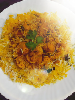 A picture of Butter Chicken Biryani.