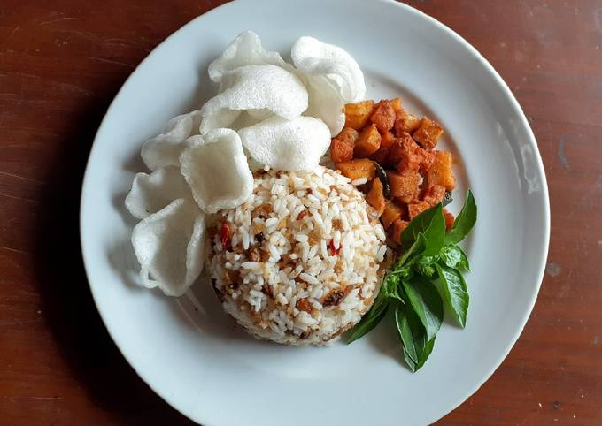 Nasi Tutug Oncom Simpel