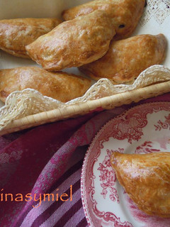 Una foto de Empanadas inglesas "casi de Cornualles"