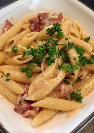 A picture of Pasta Carbonara.