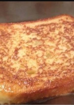 A picture of French toast.