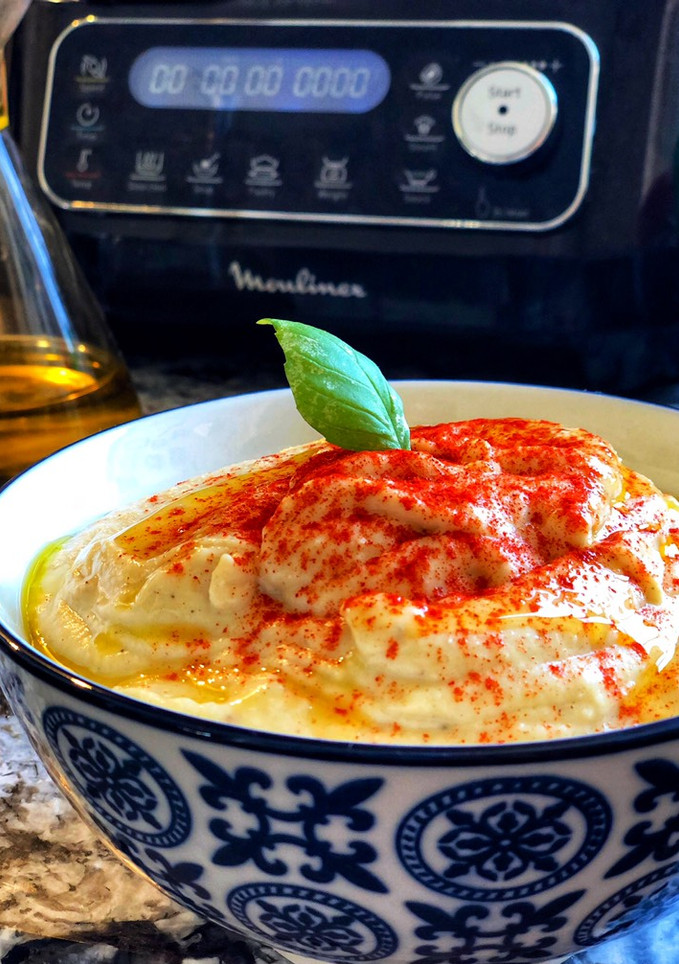 Una foto de Dip de hummus de garbanzo con Moulinex ClickChef