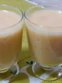 Una foto de Batido de piña y plátano