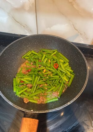 Foto resep Resep Tumis bunga kucai daging giling