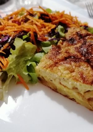 Une photo de Tortilla de patatas de Lucia