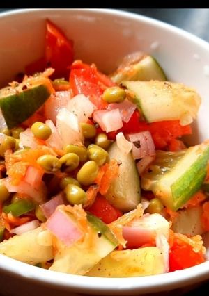 A picture of Moong sprouts salad.