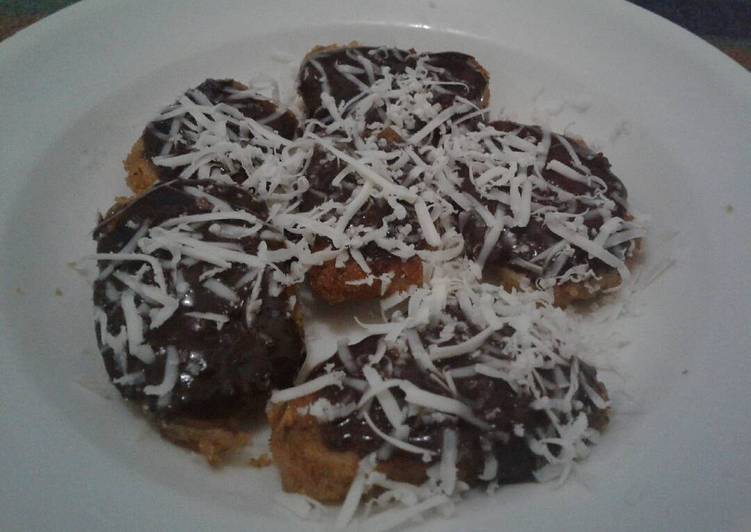 Nugget Pisang Saus Cokelat