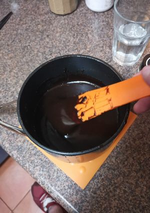 A picture of Hot fudge sauce.