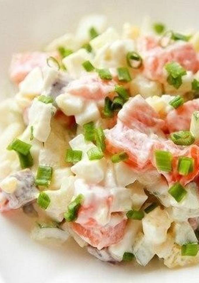 Салат с семгой