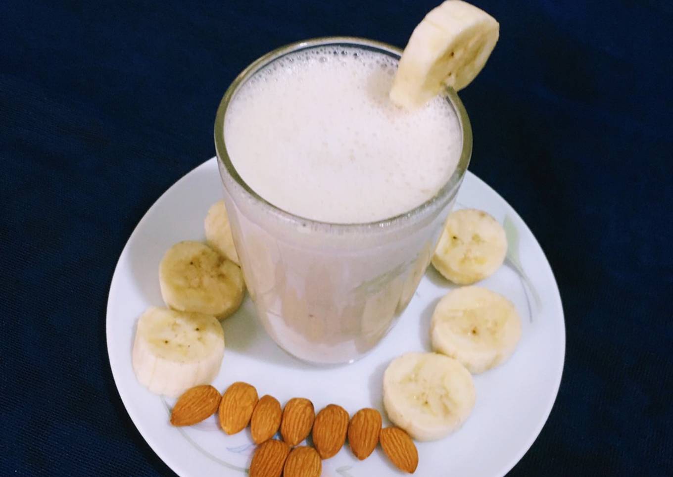 Almond Banana Smoothie