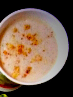 A picture of Banana shake with Almond.
