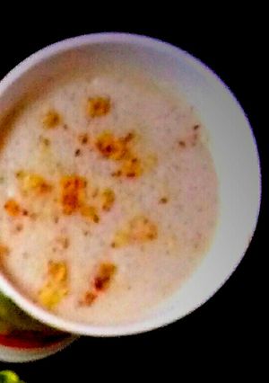 A picture of Banana shake with Almond.
