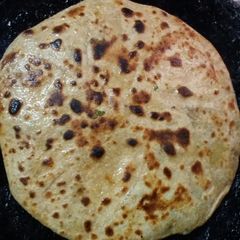 A picture of Aloo paratha.