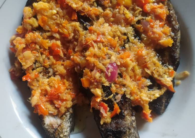 Ikan Bakar sambal rica''(khas Makassar)