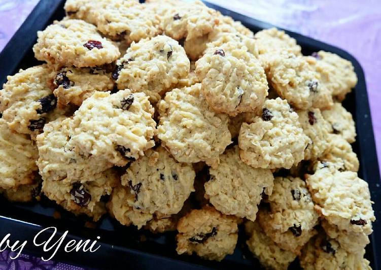 Resep Crunchy Oatmeal Cookies yang Menggugah Selera