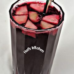 A picture of Hibiscus drink (zobo).