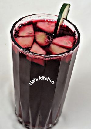 A picture of Hibiscus drink (zobo).