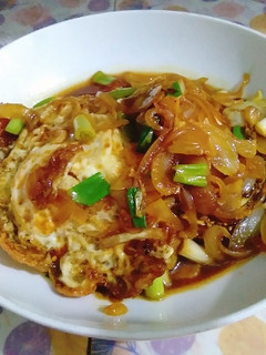Foto resep Telur ceplok kuah kecap bombay