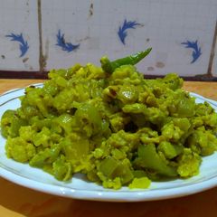 A picture of Snake Gourd Egg Sabzi.