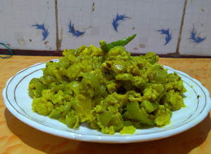 A picture of Snake Gourd Egg Sabzi.