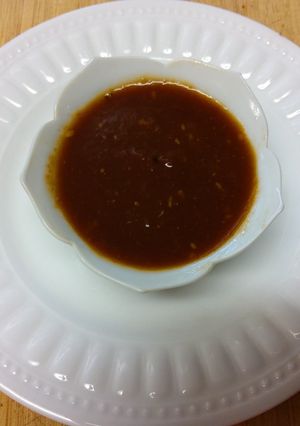 A picture of Lee's Simple BBQ Cola Sauce.