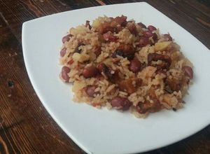 Una foto de Empedrado de frijol y chicharrón 100% Colombiano