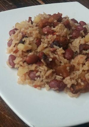 Una foto de Empedrado de frijol y chicharrón 100% Colombiano