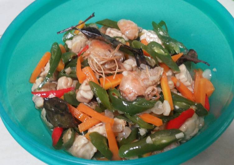 Langkah Mudah untuk mengolah Tumis cabe ijo saus tiram Anti Gagal