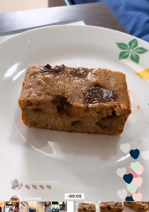 Una foto de Torta de banano con chocolate