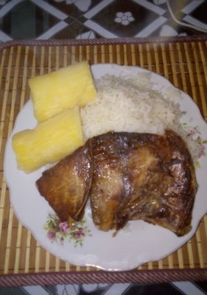 Una foto de Pescado con arroz