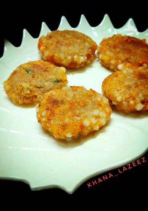A picture of Sabudana vada.