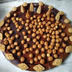 A picture of Til Gud Ladoo.